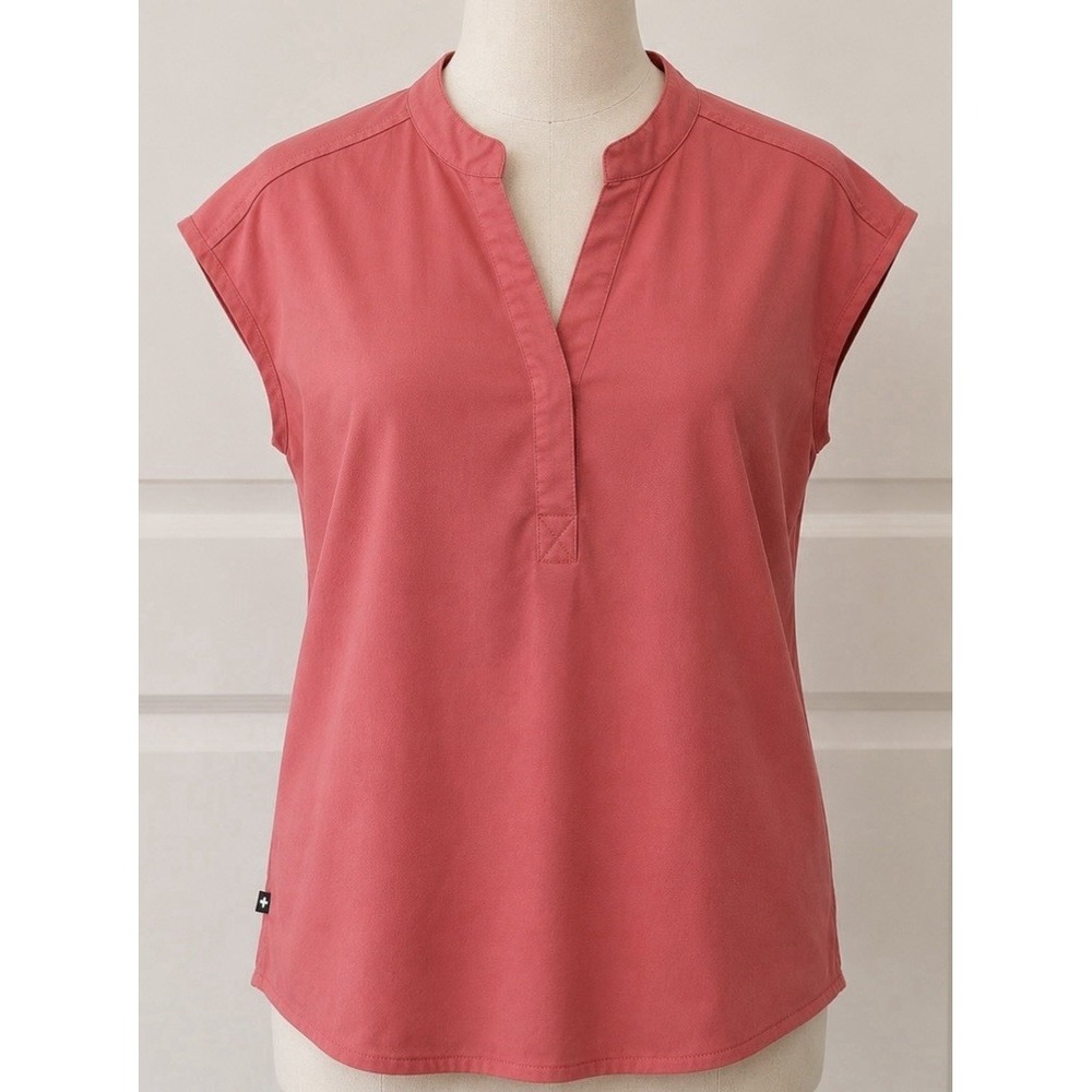 FIGS Women's NEW Rafaela Oversized Scrub Shirt Top Small Color Neon Pink